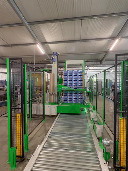 Bij Young Grow is een omsnoeringsmachine geplaatst | Reisopack Nederland