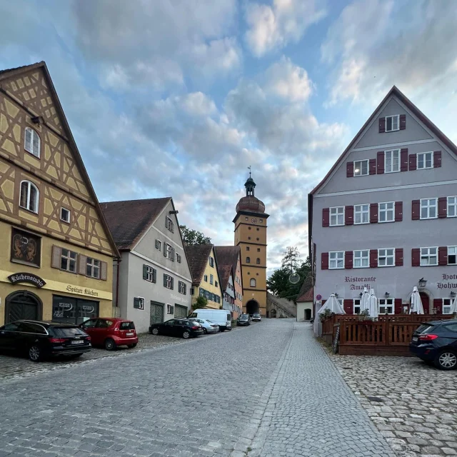 𝗥𝗲𝗶𝘀𝗼𝗽𝗮𝗰𝗸 𝗼𝗻 𝘁𝗵𝗲 𝗿𝗼𝗮𝗱 𝗮𝗴𝗮𝗶𝗻 🇩🇪
Our maintenance technician Martijn is back on the move — this time in Germany! 

🔧 Job 1: Dinkelsbühl
Yesterday and today, Martijn gave a well-deserved service to a Reisopack 2905 that has already completed 228,000 strapping cycles. This hardworking machine runs day and night to pack lettuce — and after some expert care, it’s ready for many more!

🔧 Job 2: Nürnberg
Next up: a Reisopack 2903 with 128,000 strapping cycles under its belt. This one operates in a busy packaging hall and is now fully refreshed and good to go again.

𝗔𝗹𝘀𝗼 𝗱𝘂𝗲 𝗳𝗼𝗿 𝗺𝗮𝗶𝗻𝘁𝗲𝗻𝗮𝗻𝗰𝗲?
Whether you’re in the Netherlands or abroad — we’re ready to help. Get in touch with us today! 📩☎️